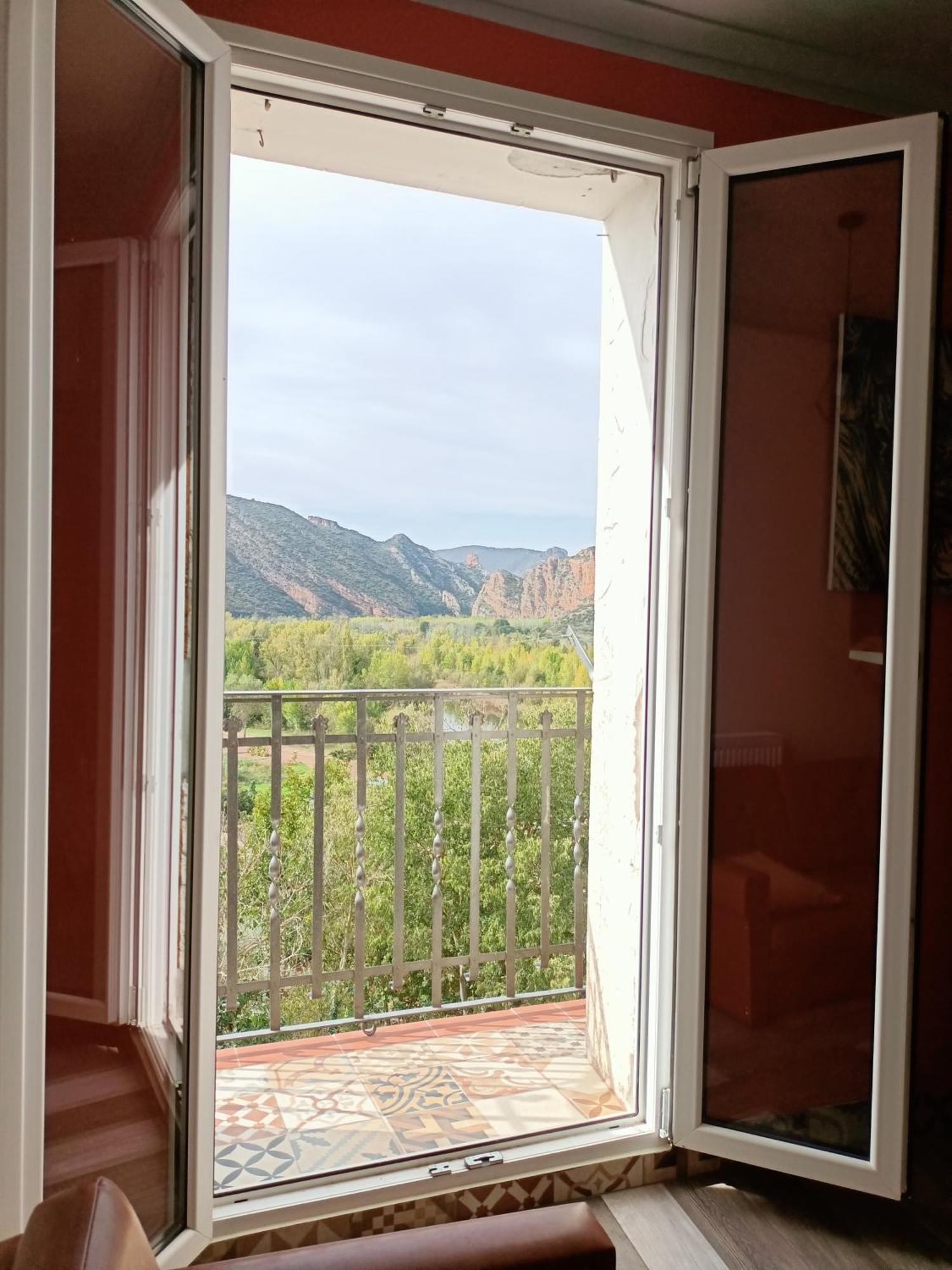 Cal Perico, Tourist And Climbing Apartament Camarasa Buitenkant foto